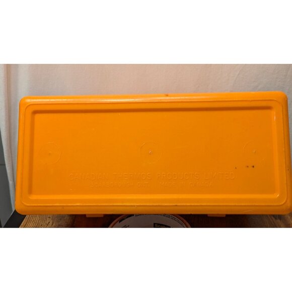 🧡 Vintage Thermos Orange Plastic Lunchbox – Made in Canada . - Picture 3 of 5
